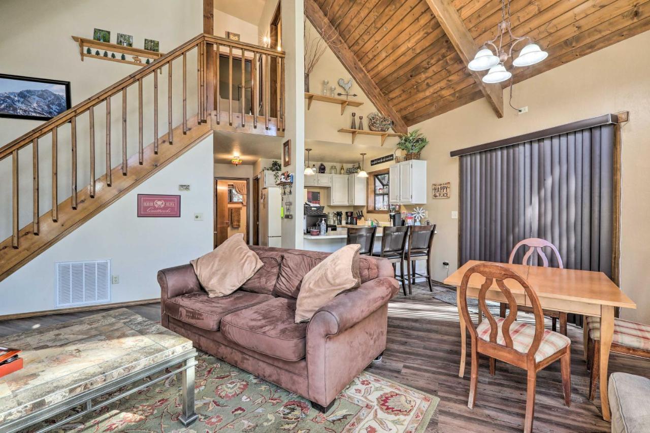 Munds Park Cabin With Fire Pit And Wraparound Porch! Екстериор снимка